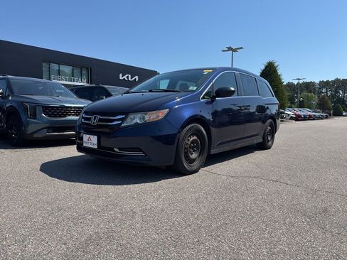 Used 2016 Honda Odyssey LX image 1