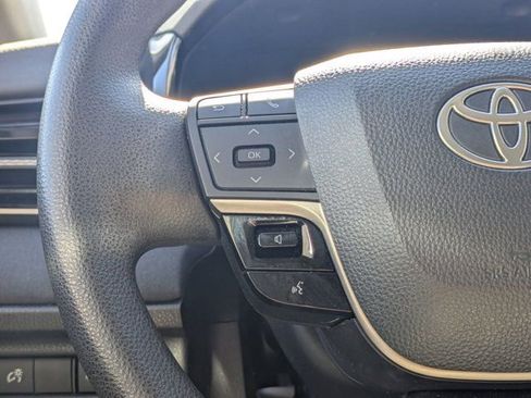 Used 2025 Toyota Camry LE FWD image 20