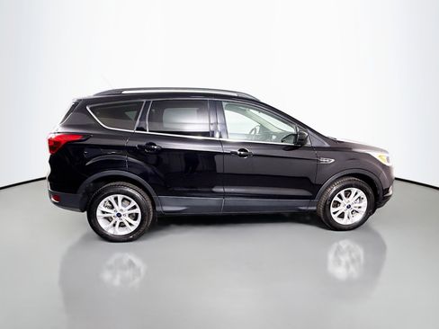Used 2019 Ford Escape SEL image 11