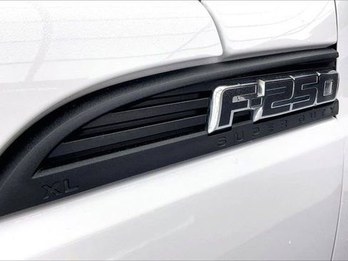 Used 2015 Ford F250 XL w/ XL Value Package image 7