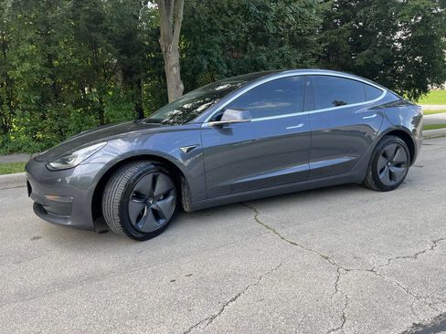 Used 2018 Tesla Model 3 Long Range image 7