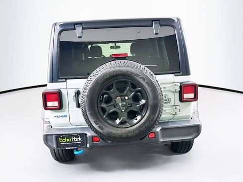 Used 2023 Jeep Wrangler Unlimited AWD/4WD image 7