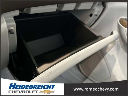 Used 2023 GMC Acadia SLE w/ Driver Convenience Package image 27