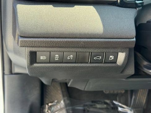Used 2025 Toyota Camry LE FWD image 21