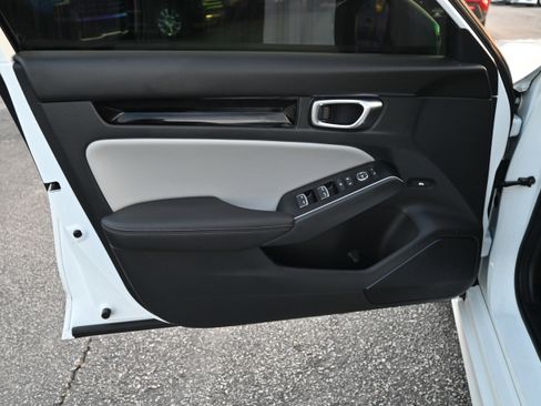 Used 2025 Honda Civic Sport Touring image 15