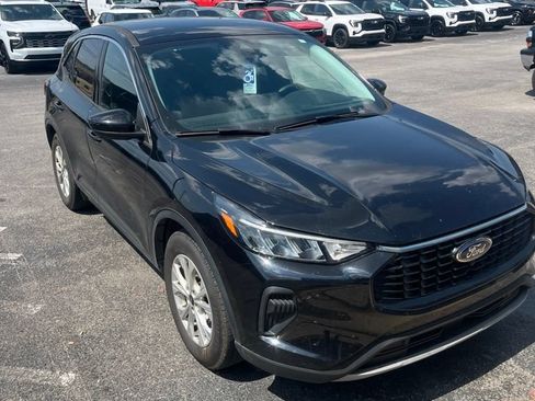 Used 2023 Ford Escape Active w/ Tech Pack #2 FWD image 5