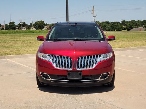Used 2013 Lincoln MKX AWD image 6
