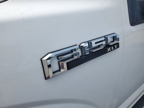 Used 2018 Ford F150 XLT w/ Equipment Group 302A Luxury AWD/4WD image 5