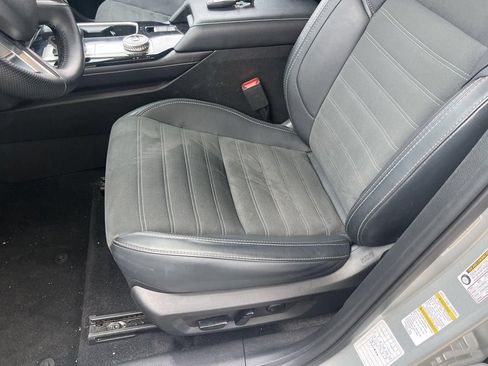 Used 2025 Mitsubishi Outlander SE FWD image 7