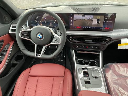 New 2026 BMW 330i xDrive Sedan w/ M Sport Package AWD/4WD image 9