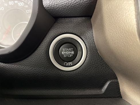 Used 2024 RAM 2500 Laramie image 13