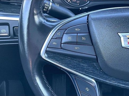 Used 2022 Cadillac XT5 Premium Luxury image 13