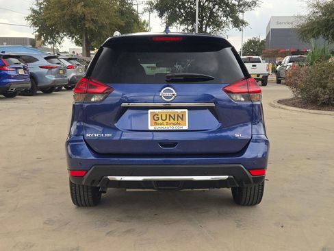 Used 2019 Nissan Rogue SL image 6