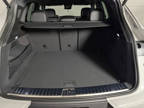 New 2026 Porsche Cayenne image 17