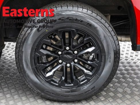 Used 2021 Chevrolet Silverado 1500 RST image 32