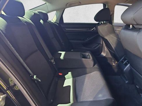 Used 2018 Honda Accord EX image 21