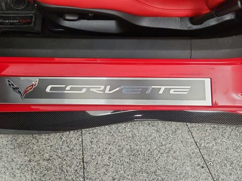 Used 2015 Chevrolet Corvette Z06 w/ Chrome Badge Package RWD image 36