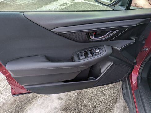 Used 2022 Subaru Outback Premium image 6