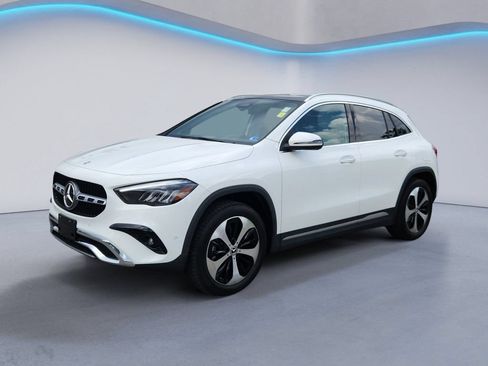 Certified 2026 Mercedes-Benz GLA 250 4MATIC image 7