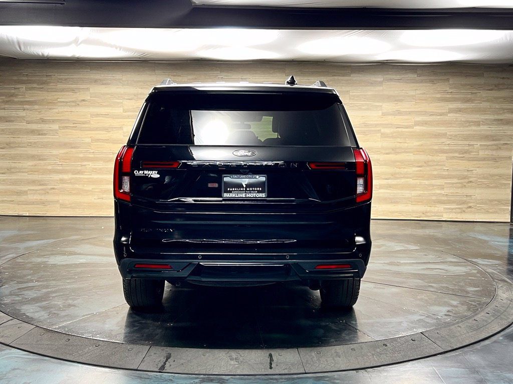 Used 2025 Ford Expedition Platinum w/ Stealth Performance Package AWD/4WD image 21