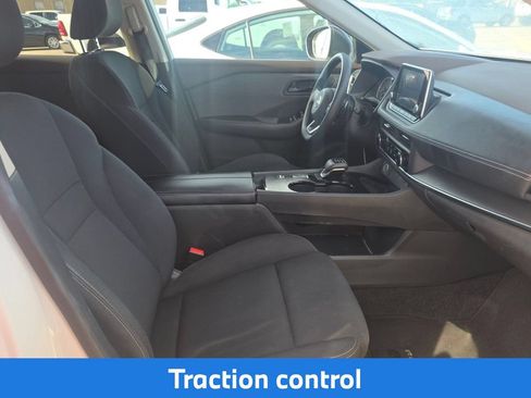 Used 2023 Nissan Rogue S FWD image 11