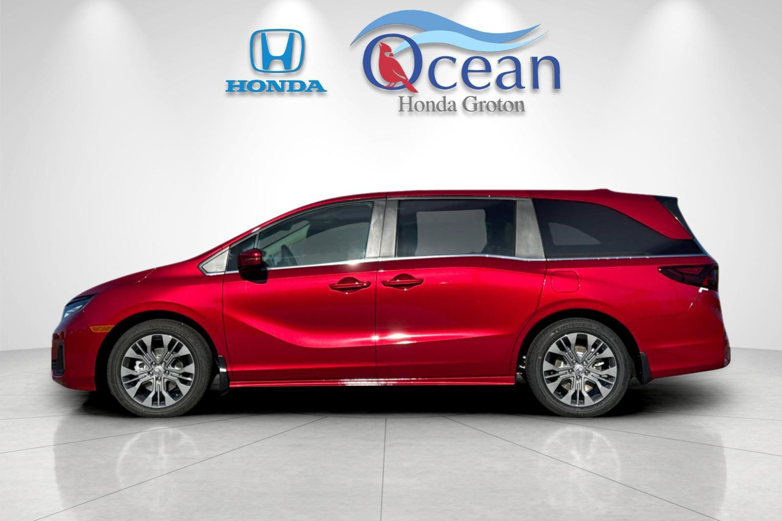 New 2026 Honda Odyssey Touring image 2