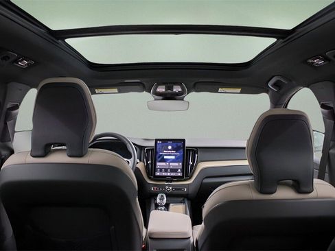 New 2026 Volvo XC60 B5 Core w/ Protection Package Premier image 16