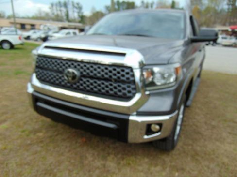 Used 2020 Toyota Tundra SR5 w/ SR5 Upgrade Package image 3