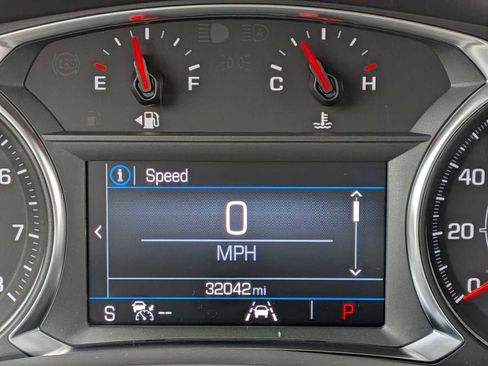 Used 2023 GMC Terrain SLE w/ Driver Convenience Package AWD/4WD image 30