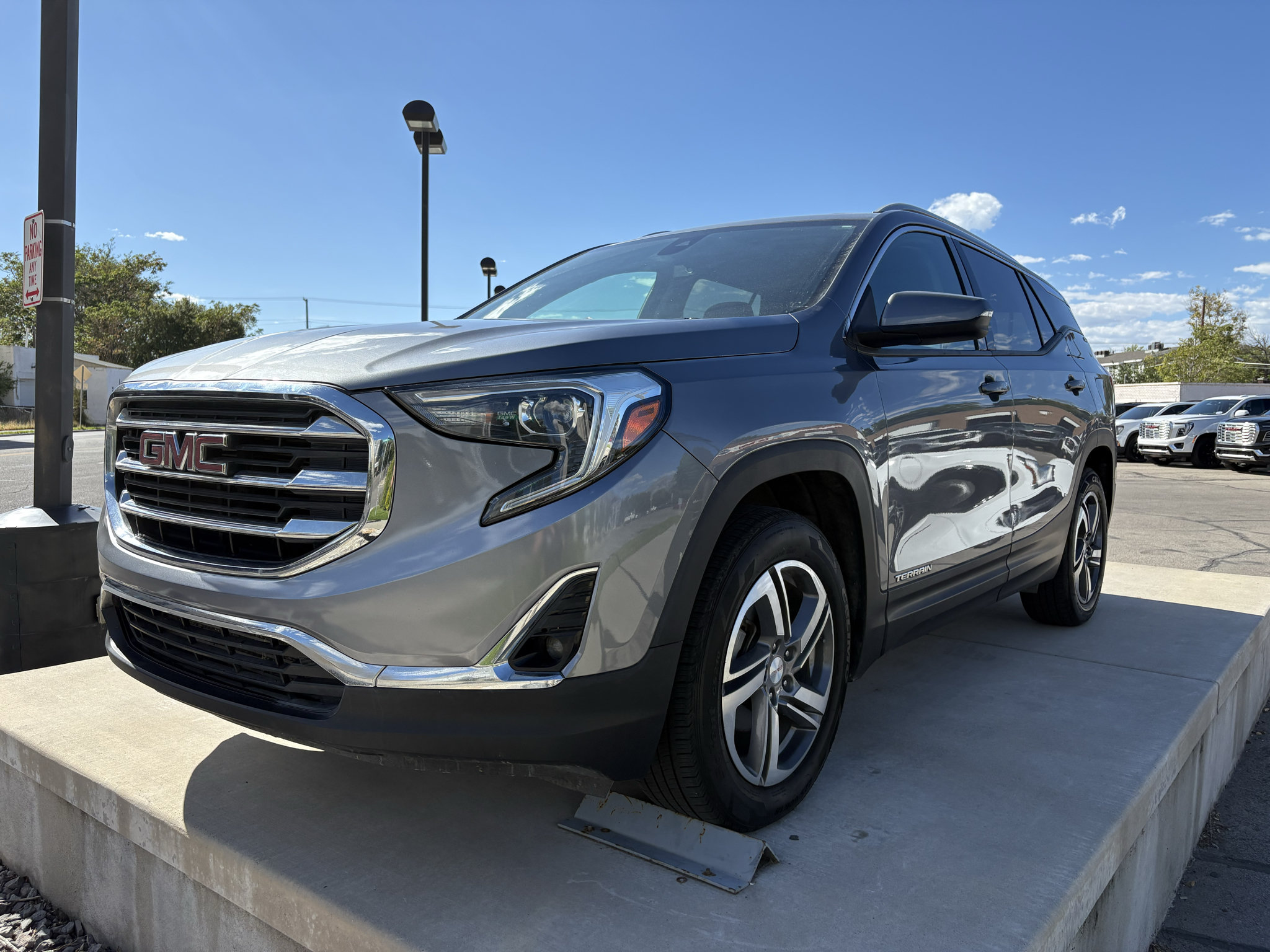 Used 2019 GMC Terrain SLT w/ Infotainment Package II AWD/4WD image 15