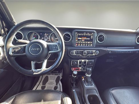 Used 2022 Jeep Wrangler Unlimited Rubicon w/ Steel Bumper Group image 9