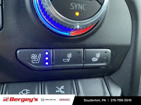 Certified 2022 GMC Sierra 3500 AT4 image 40