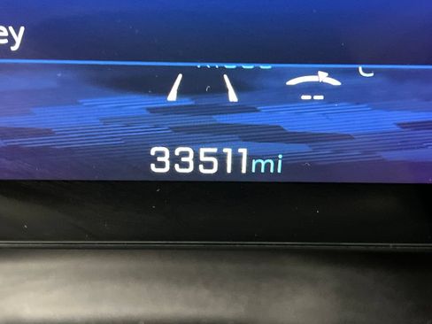 Used 2025 Chevrolet Equinox LT AWD/4WD image 50