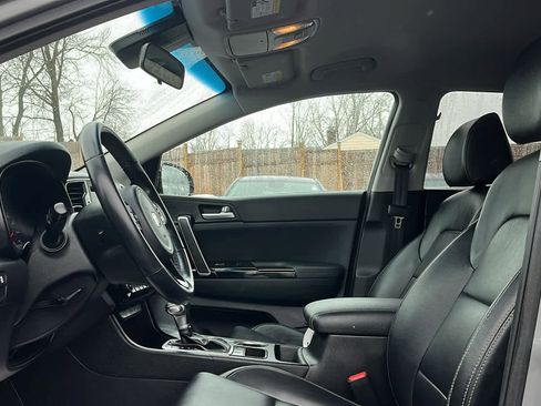Used 2019 Kia Sportage EX image 10