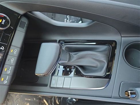 New 2025 Hyundai Elantra Sport image 19