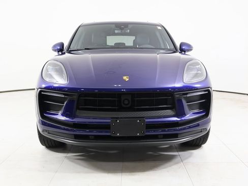 Used 2025 Porsche Macan image 24