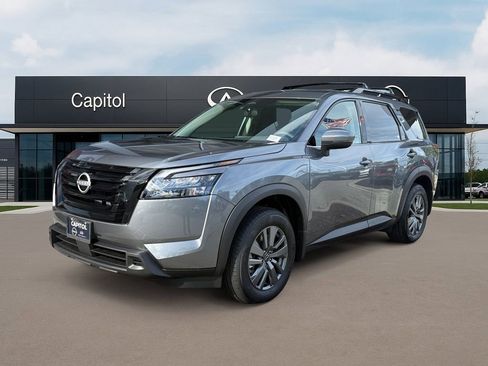 New 2025 Nissan Pathfinder SV image 1