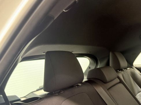 Used 2021 Toyota Corolla SE image 15