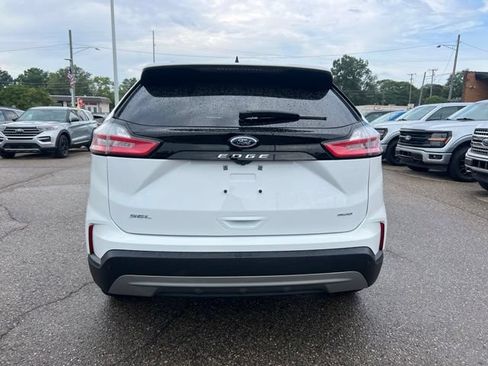 Certified 2024 Ford Edge SEL w/ Convenience Package AWD/4WD image 5
