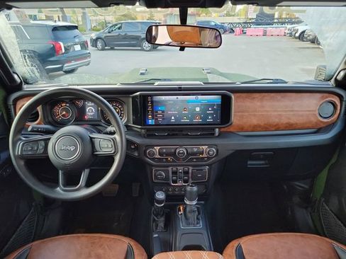 Used 2025 Jeep Wrangler Unlimited Sport AWD/4WD image 26