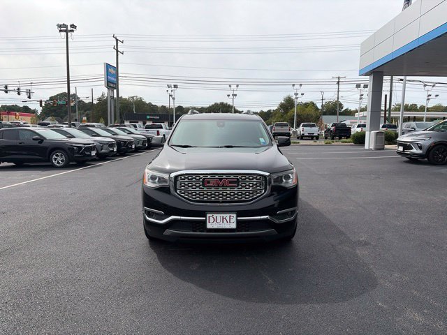 Used 2017 GMC Acadia Denali w/ Technology Package FWD image 2