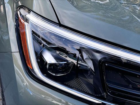 New 2026 Volkswagen Atlas Cross Sport SEL R-Line image 13