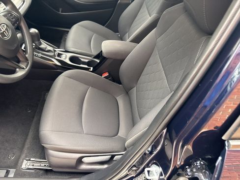 Used 2022 Toyota Corolla LE FWD image 18