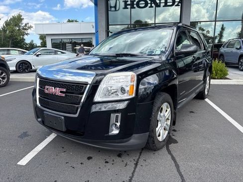 Used 2015 GMC Terrain SLE w/ Convenience Package AWD/4WD image 2