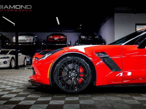 Used 2015 Chevrolet Corvette Z06 RWD image 10