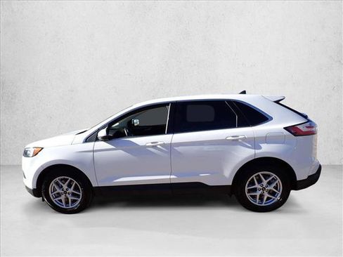 Certified 2024 Ford Edge SEL image 2