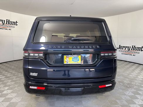 Used 2024 Jeep Grand Wagoneer Series II Obsidian w/ Quick Order Packagew 28T AWD/4WD image 5
