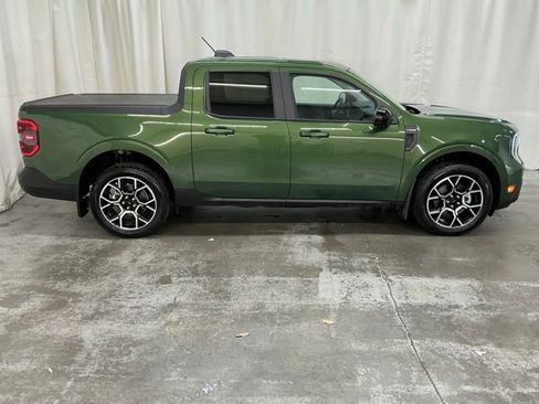 Used 2025 Ford Maverick Lariat w/ 4K Tow Package image 2