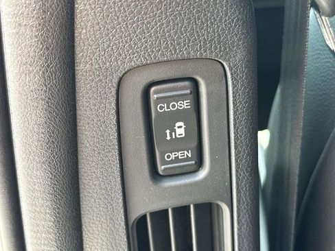 New 2026 Honda Odyssey Touring image 12