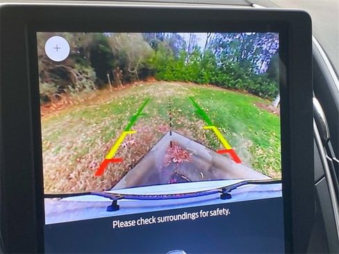 Used 2023 Ford Edge SE w/ Black Appearance Package image 25